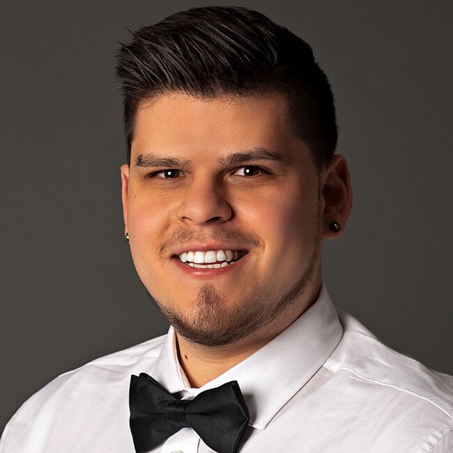 Agent Photo