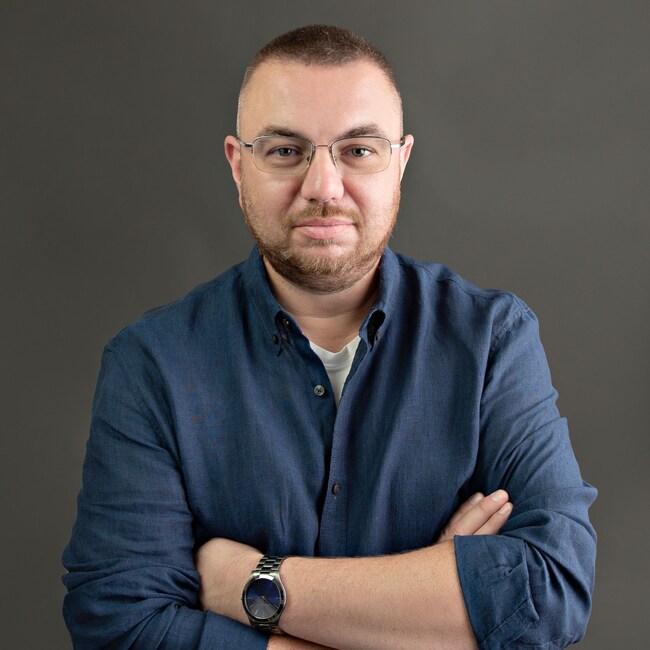 Agent Photo