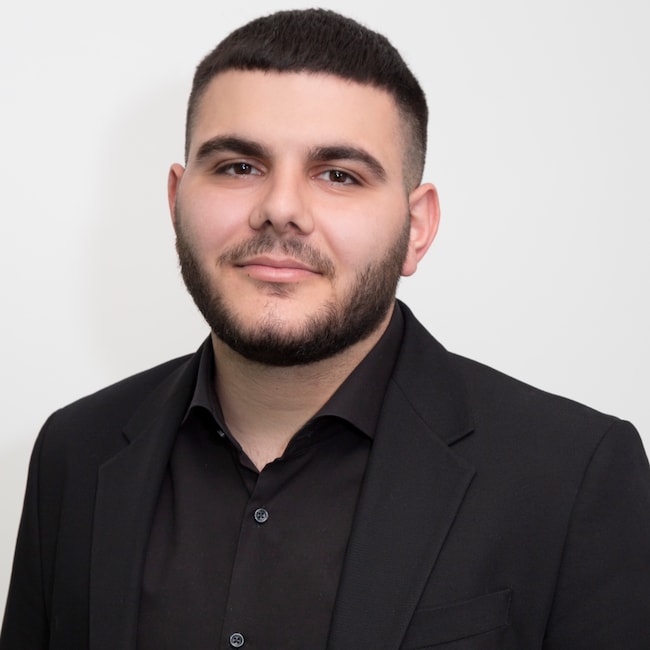 Agent Photo