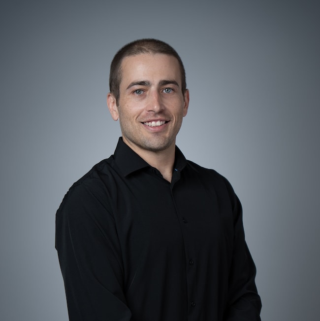 Agent Photo