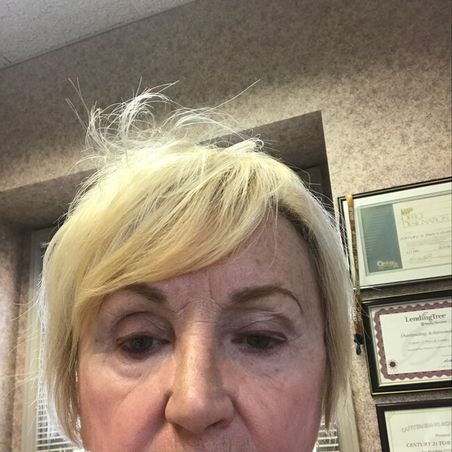 Agent Photo