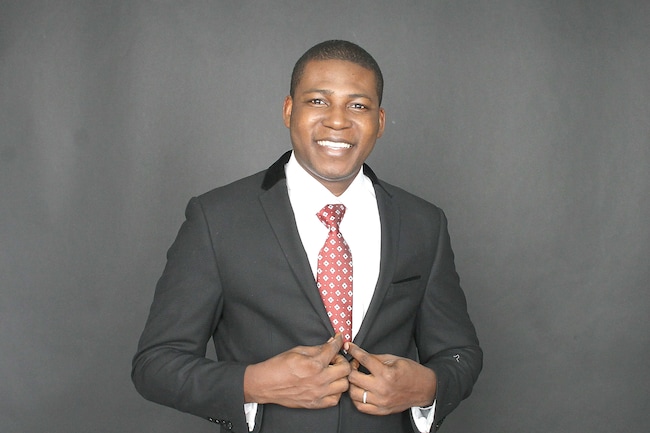 Agent Photo