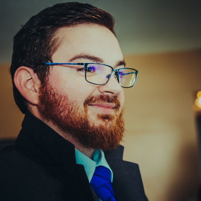 Agent Photo