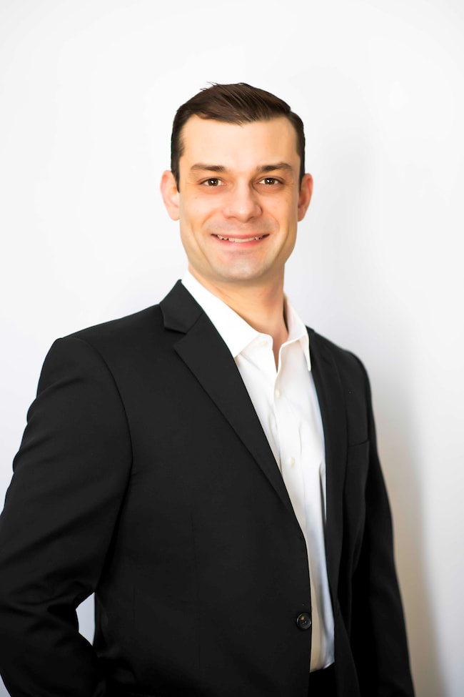 Agent Photo