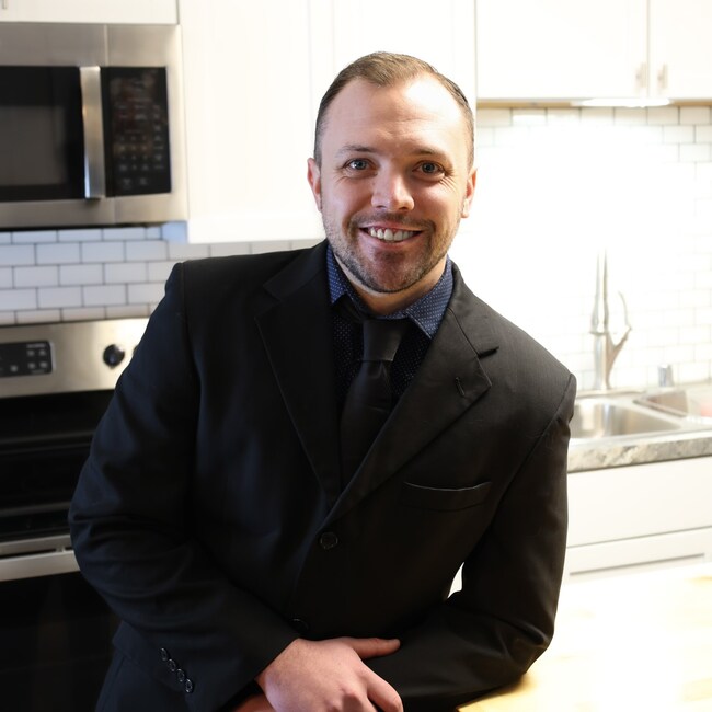 Agent Photo