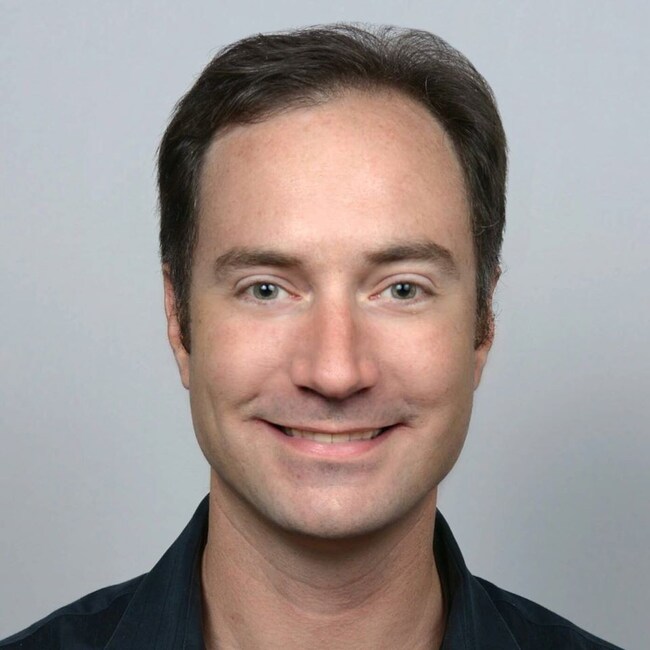 Agent Photo