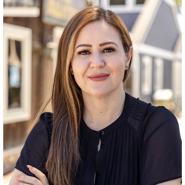 Agent Photo