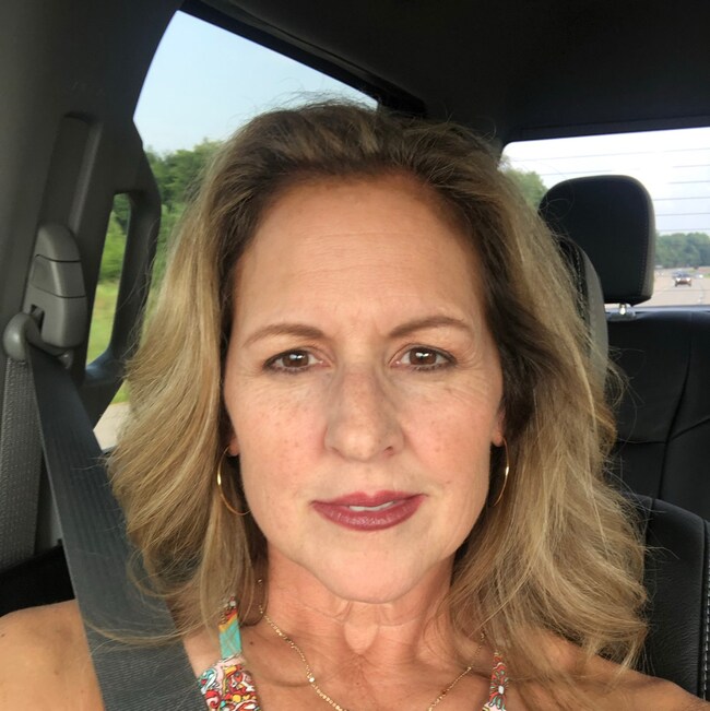 Valerie Strohl Real Estate Agent - CENTURY 21 Scheetz