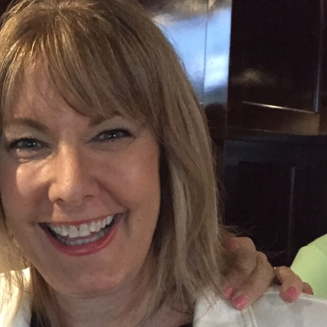 corinne tesh Real Estate Agent - 1 REALTY CORP