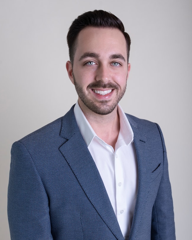 Agent Photo