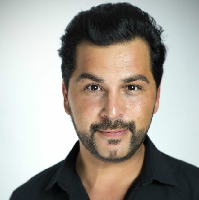 Agent Photo