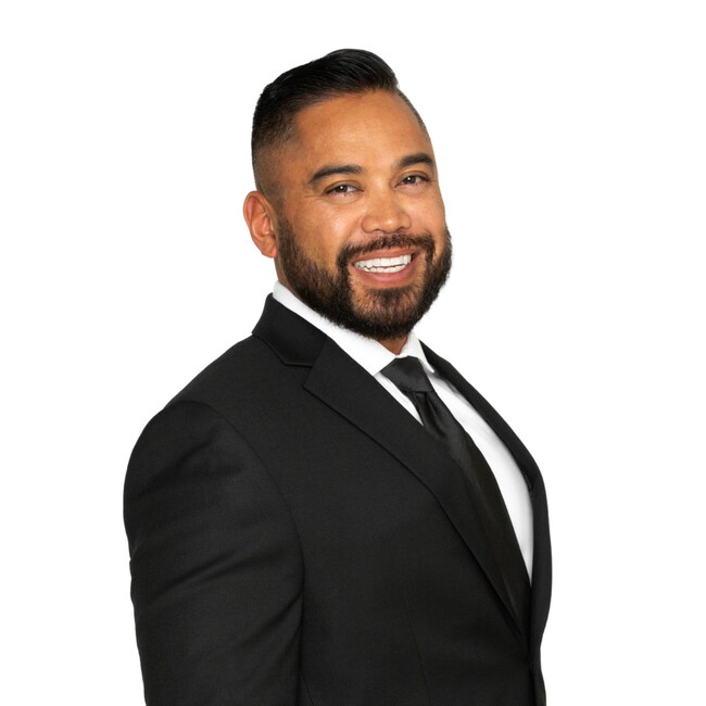 Agent Photo
