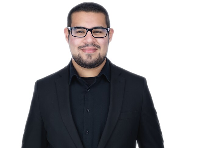 Agent Photo