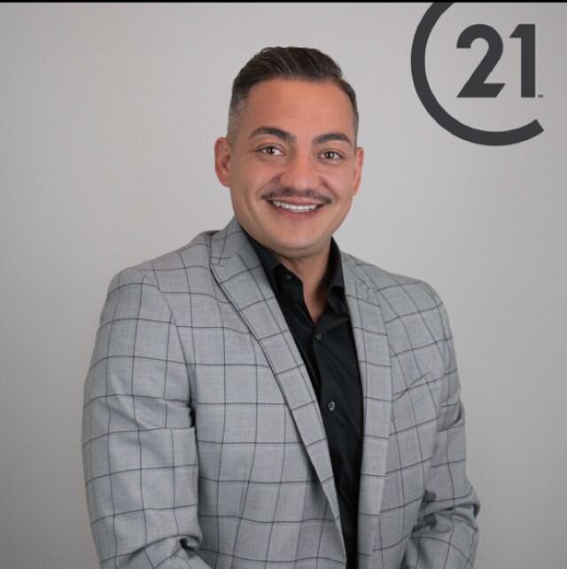 Agent Photo