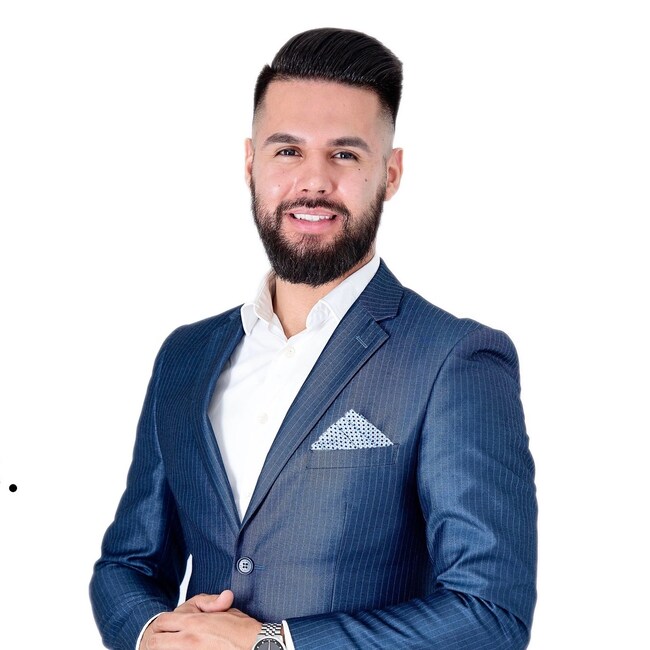 Agent Photo