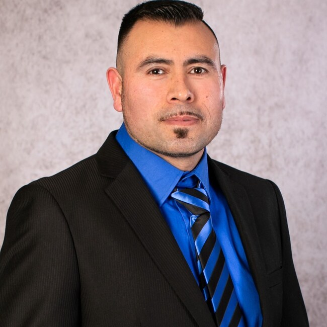 Agent Photo