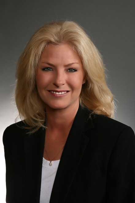 Paula Hoelscher